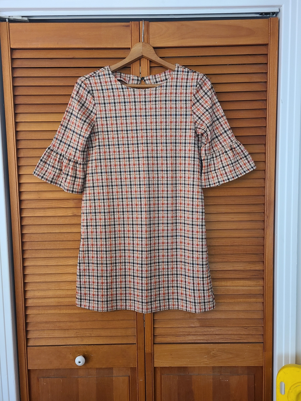 Mini Plaid Ruffle-Sleeve Dress - Orange & Cream